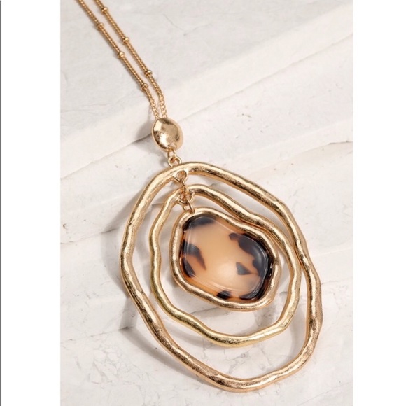 Jewelry - Tortoise Organic Circle Necklace
